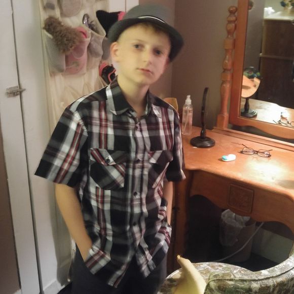 Meet your Posher, Isaac - Picture 1 of 1